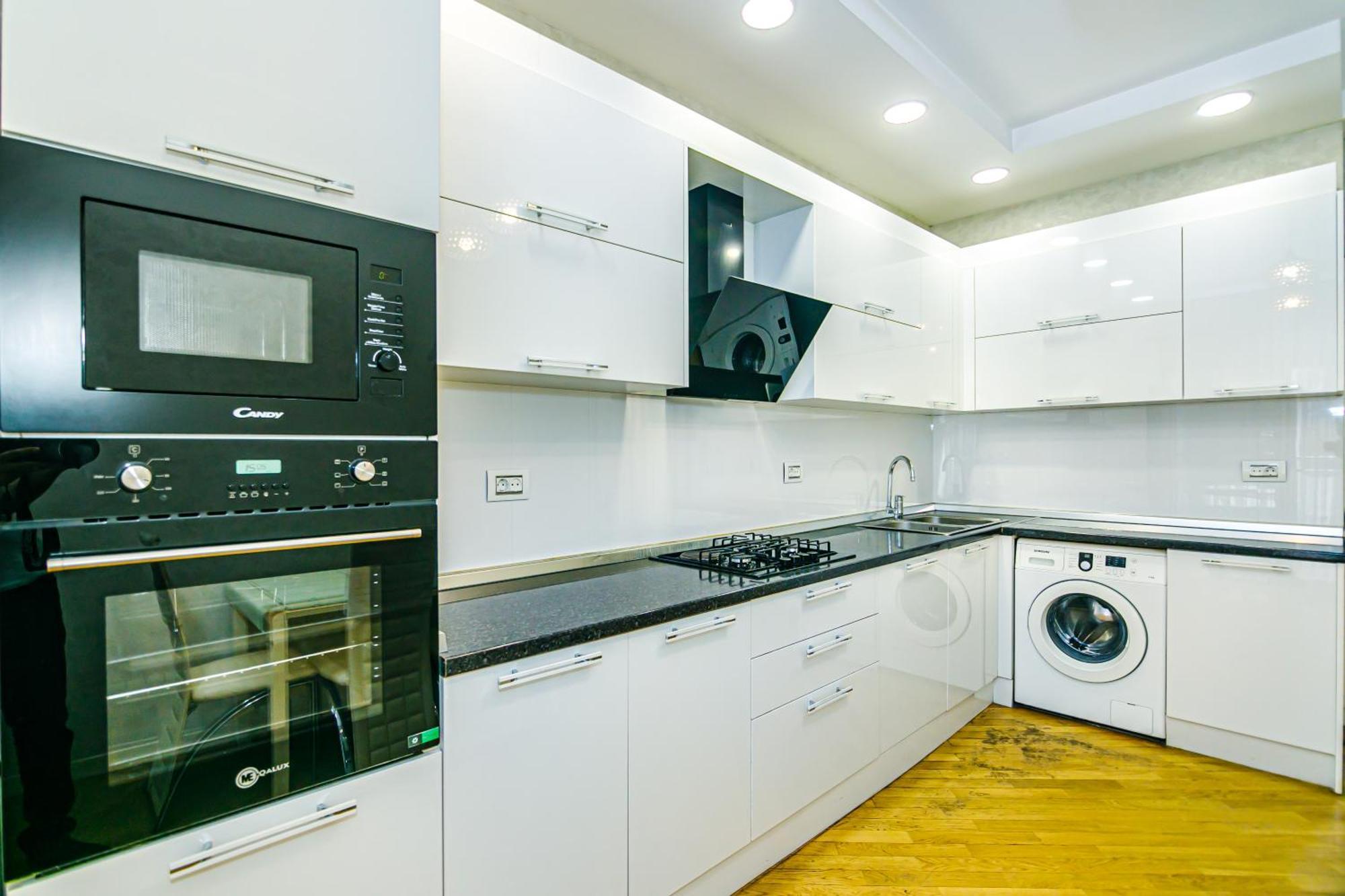 Park Azure Vip Apartment By Baku Housing Buitenkant foto