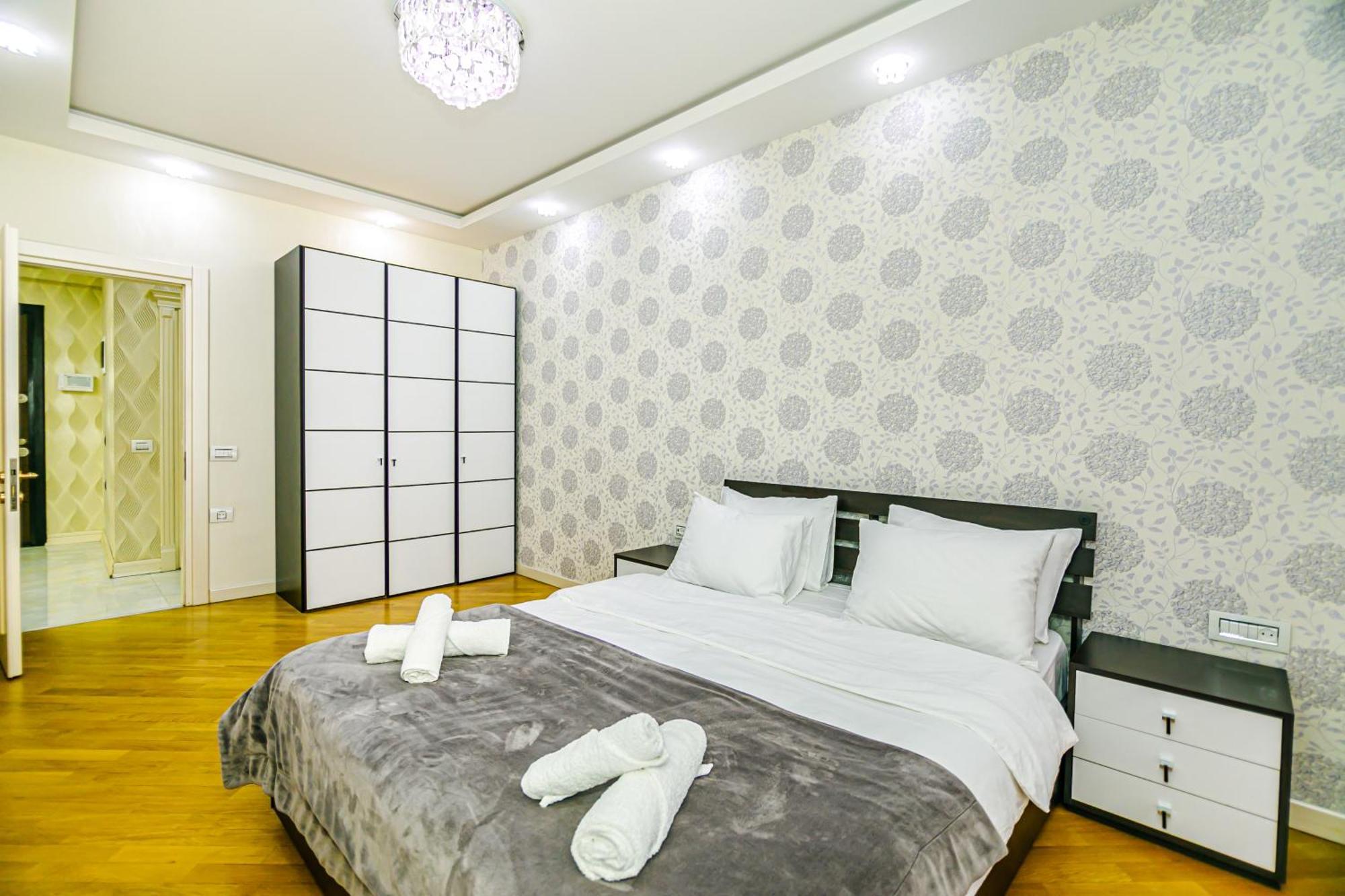 Park Azure Vip Apartment By Baku Housing Buitenkant foto